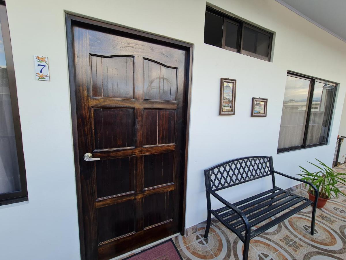 Apartamentos Ave Del Paraiso Алахуэла Экстерьер фото